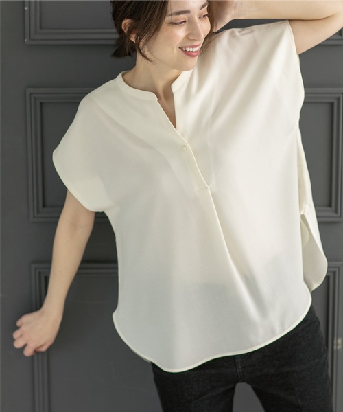 OPAQUE.CLIP(オペークドットクリップ)の「◆≪エマール検証済 洗える≫セットアップ対応 パールボタン スキッパーブラウス【洗濯機洗い可/イージーケア/ストレッチ】(シャツ/ブラウス・レディース・オフホワイト/ブラウン系その他5/ベビーピンク/ブラック/ライトグレー/レンガ/ライトブルー/サンドベージュ・42/34/38/40/36)」の12枚目の写真