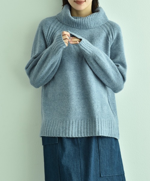 INTERPLANET（インタープラネット）の「７Ｇ天竺オフタートルプルオーバー（ニット/セーター・レディース・モカ/オフホワイト/ネイビー/チャコールグレー/ピンクベージュ・FREE）」の4枚目の写真