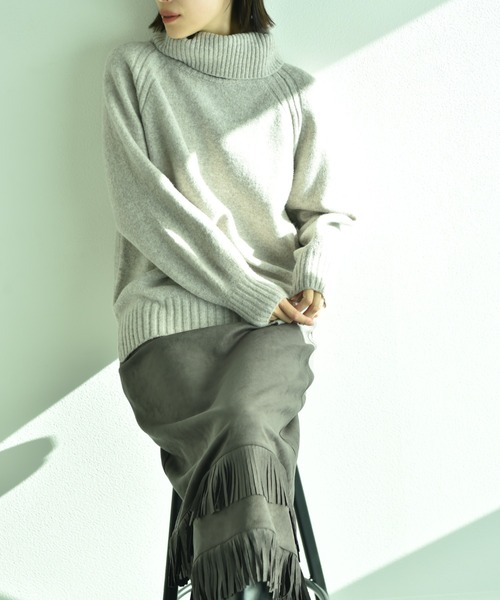 INTERPLANET（インタープラネット）の「７Ｇ天竺オフタートルプルオーバー（ニット/セーター・レディース・モカ/オフホワイト/ネイビー/チャコールグレー/ピンクベージュ・FREE）」の3枚目の写真