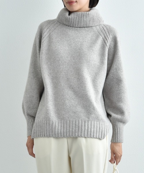 INTERPLANET（インタープラネット）の「７Ｇ天竺オフタートルプルオーバー（ニット/セーター・レディース・モカ/オフホワイト/ネイビー/チャコールグレー/ピンクベージュ・FREE）」の8枚目の写真