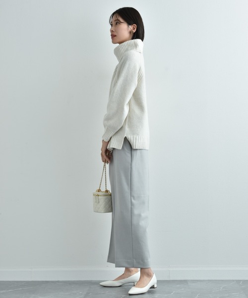 INTERPLANET（インタープラネット）の「７Ｇ天竺オフタートルプルオーバー（ニット/セーター・レディース・モカ/オフホワイト/ネイビー/チャコールグレー/ピンクベージュ・FREE）」の11枚目の写真