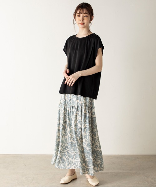 MILLION CARATS（ミリオンカラッツ）の「春夏らしい鮮やかなボタニカル柄が魅力の二段ティアードスカート（スカート・レディース・オレンジ/サックスブルー/ネイビー・FREE）」の13枚目の写真