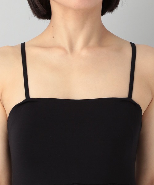 e/rm(イーアールエム)の「【e/rm】カップツキキャミロンパース(つなぎ/オールインワン・レディース・ライトベージュ/ブラック・FREE)」の4枚目の写真