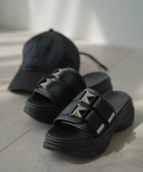 rectangle（レクタングル）の「バックルベルトスライダーサンダル（サンダル・レディース・ブラック・SMALL/MEDIUM/LARGE/X-LARGE）」の7枚目の写真