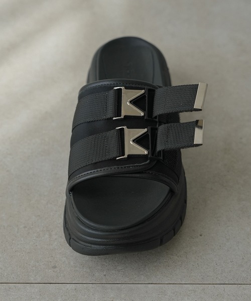 rectangle（レクタングル）の「バックルベルトスライダーサンダル（サンダル・レディース・ブラック・SMALL/MEDIUM/LARGE/X-LARGE）」の3枚目の写真