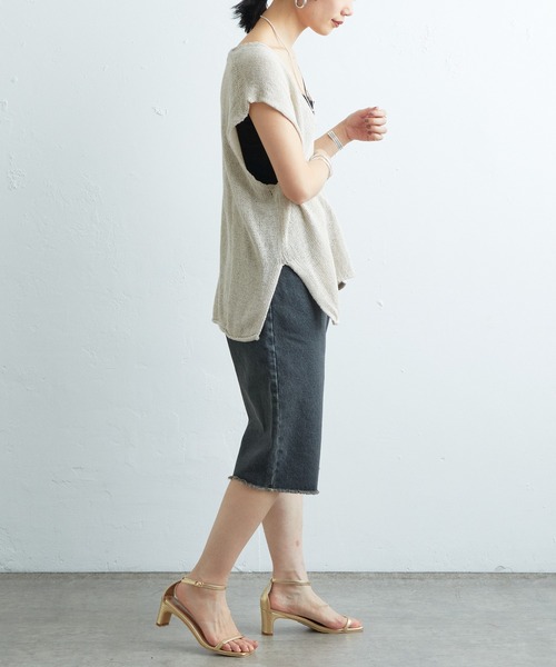 SHENERY（シーナリー）の「Vネックリネンニットベスト（ベスト・レディース・ベージュ/ブラック・FREE）」の16枚目の写真