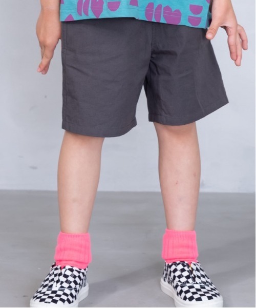 Life Support Products（ライフサポートプロダクツ）の「ポプリンショートパンツ(80～150cm)（その他パンツ・キッズ・エメラルド/イエロー/レッド/ブラック/チャコール/パープル/マルチ/カーキ/レッド系その他/ネイビー・90/140/130/150/120/100/110/95/80）」の3枚目の写真