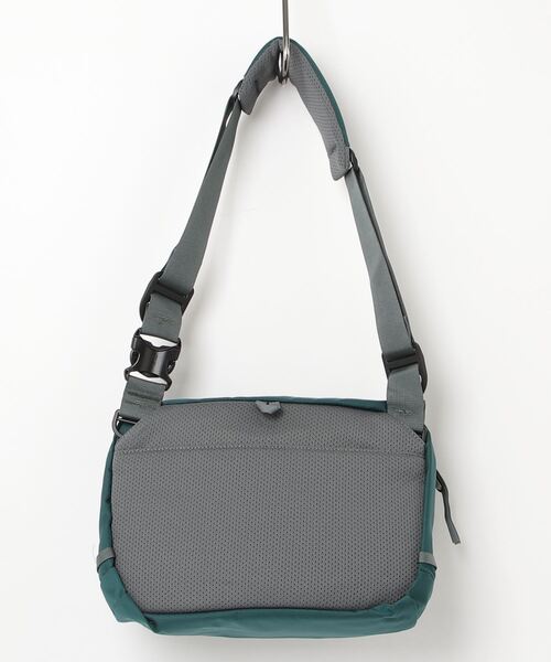 Mystery Ranch District 8 – Luggage Online