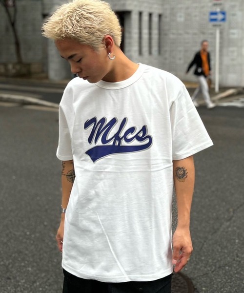 FRUIT OF THE LOOM(フルーツオブザルーム)の「FRUIT OF THE LOOM x MFC STORE MFCS TEAM LOGO S/S TEE(Tシャツ/カットソー・メンズ・チャコール/ホワイト/ブラック・M/L/XL/XXL)」の18枚目の写真