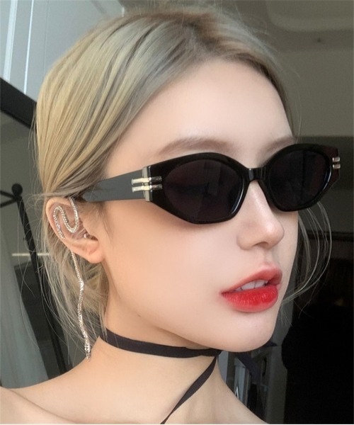 Ritzy（リッツィー）の「キャッツアイサングラス（サングラス・レディース・グレー系/ブラウン系/グリーン系/ホワイト/ブラック/ベージュ/その他・FREE）」の3枚目の写真