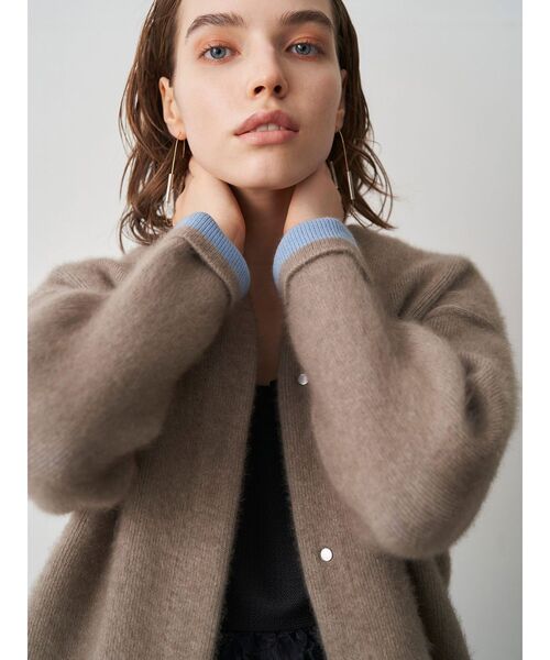 ELENDEEK(エレンディーク)の「CNラクーンミックスWカーディガン(ノーカラージャケット・レディース・ラベンダー/ベージュ/ピンク/キャメル/ブラック/アイボリー/ブルー・01/02)」の11枚目の写真