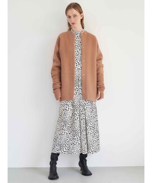 ELENDEEK(エレンディーク)の「CNラクーンミックスWカーディガン(ノーカラージャケット・レディース・ラベンダー/ベージュ/ピンク/キャメル/ブラック/アイボリー/ブルー・01/02)」の21枚目の写真