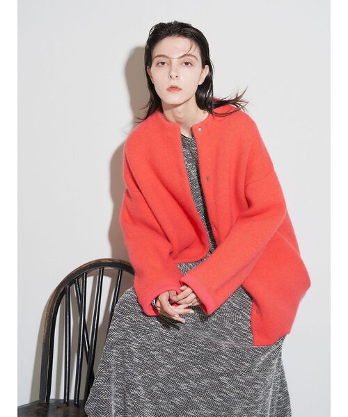 ELENDEEK(エレンディーク)の「CNラクーンミックスWカーディガン(ノーカラージャケット・レディース・ラベンダー/ベージュ/ピンク/キャメル/ブラック/アイボリー/ブルー・01/02)」の22枚目の写真