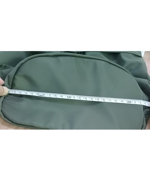 LA VORAGINE(ラ ヴォラジネ)の「バケツ型ショルダーバッグ 超軽量ナイロンカンバス2 way+マルチカラー+男女兼用(ショルダーバッグ・レディース・アイボリー/カーキ/ベージュ/ブラック・FREE)」の16枚目の写真