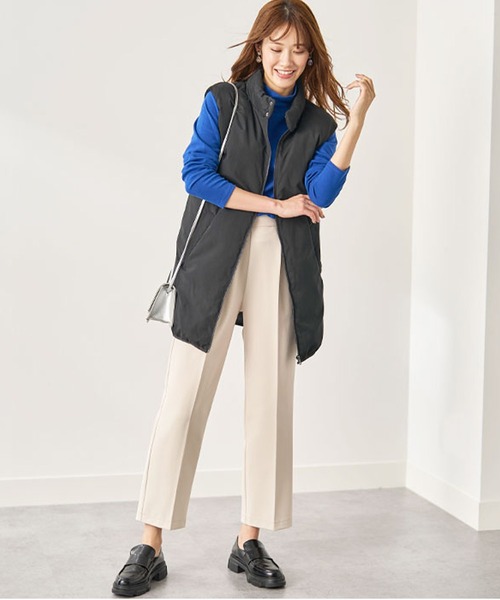 BELLUNA（ベルーナ）の「スタンド衿デザインノンキルト中わたベスト（ベスト・レディース・ブラック/カーキ/ライトベージュ・LARGE/MEDIUM/X-LARGE）」の4枚目の写真