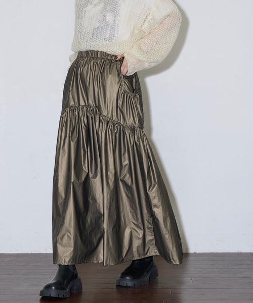 THE YOn（ザヨン）の「メタリックギャザーフレアスカート（スカート・レディース・カーキブラウン/シルバー/ブラック・FREE）」の12枚目の写真