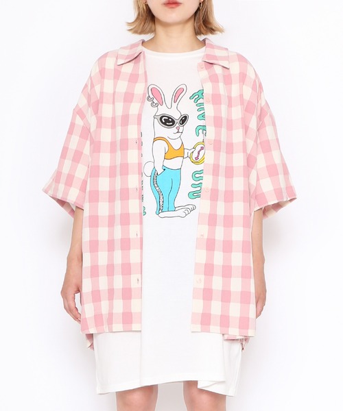 PUNYUS(プニュズ)の「RAVE ON WONDERLANDビッグTシャツ(Tシャツ/カットソー・レディース・ブラック/ホワイト/杢グレー・FREE)」の22枚目の写真