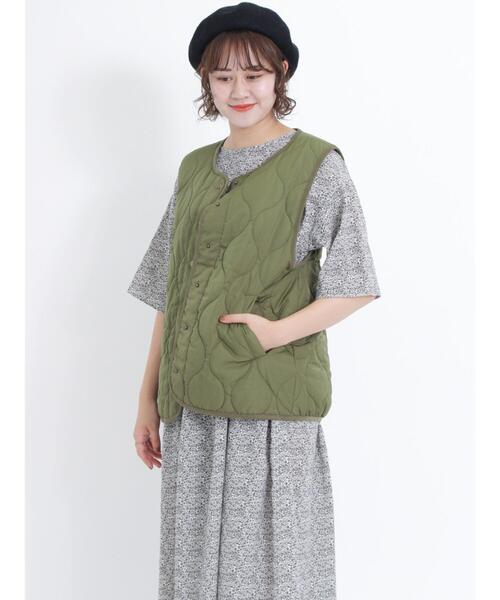 Samansa Mos2(サマンサ モスモス)の「キルティングベスト(ベスト・レディース・ベージュ/カーキ/ダークブラウン・F)」の3枚目の写真