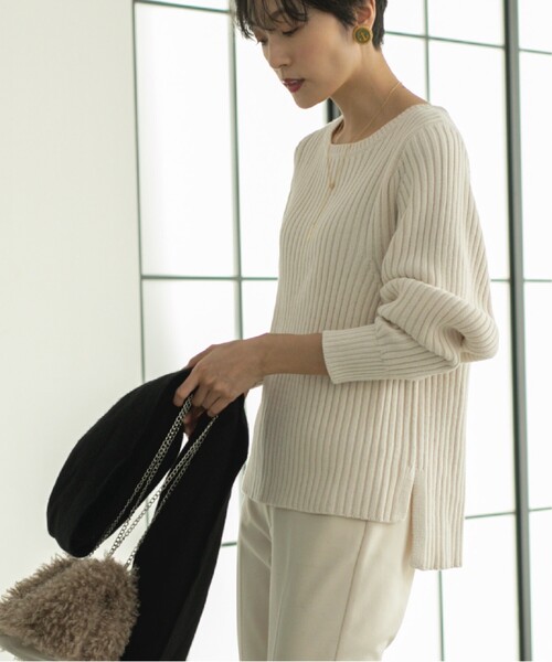 OPAQUE.CLIP（オペークドットクリップ）の「◆ローゲージリブボリュームスリーブニット【洗濯機洗い可】（ニット/セーター・レディース・ピンク系/ホワイト系その他3/オフホワイト/サンドベージュ・36/38/40/42）」の7枚目の写真