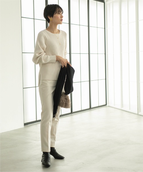 OPAQUE.CLIP（オペークドットクリップ）の「◆ローゲージリブボリュームスリーブニット【洗濯機洗い可】（ニット/セーター・レディース・ピンク系/ホワイト系その他3/オフホワイト/サンドベージュ・36/38/40/42）」の10枚目の写真