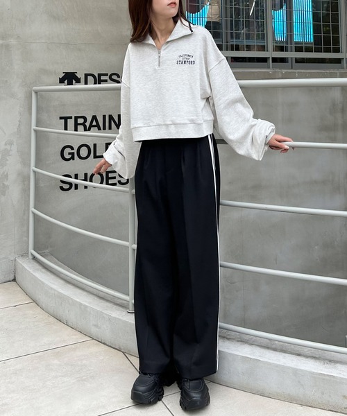 INGNI（イング）の「ハーフジップ胸ロゴライン配色ショートトップス（スウェット・レディース・ブラック/グレー/オートミール/グリーン・M）」の7枚目の写真