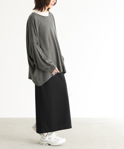 n'OrLABEL(ノアールレーベル)の「カシミヤタッチ変形ドルマンニット(ニット/セーター・レディース・ワイン/グレイッシュベージュ/カーキ/ブラック/グレー/ロイヤルブルー・FREE)」の16枚目の写真