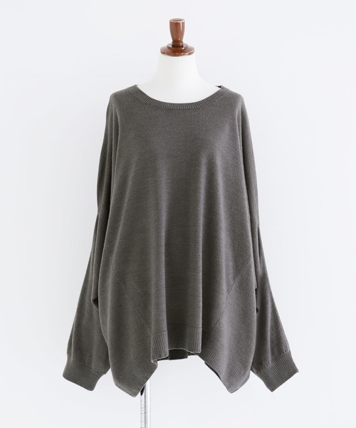 n'OrLABEL(ノアールレーベル)の「カシミヤタッチ変形ドルマンニット(ニット/セーター・レディース・ワイン/グレイッシュベージュ/カーキ/ブラック/グレー/ロイヤルブルー・FREE)」の12枚目の写真