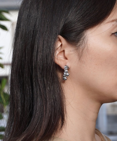 misto accessories（ミストアクセサリーズ）の「Lava アシンメトリーメタルピアス（ピアス（両耳用）・レディース・ゴールド/シルバー・FREE）」の5枚目の写真