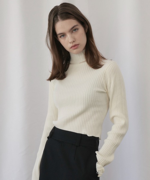 GIUNON(ジウノン)の「multi way rib turtle / マルチウェイリブタートル(ニット/セーター・レディース・アイボリー/ピンク/ネイビー・FREE)」の4枚目の写真