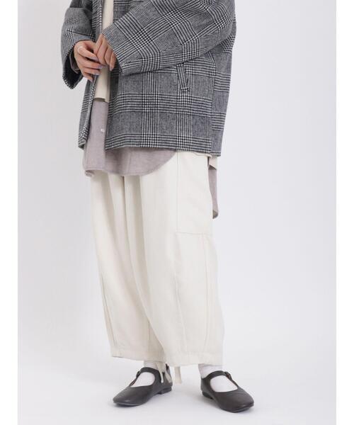 Samansa Mos2(サマンサ モスモス)の「【帯電防止】ベロアライクカーゴパンツ(カーゴパンツ・レディース・ネイビー/カーキ/キナリ・F)」の2枚目の写真