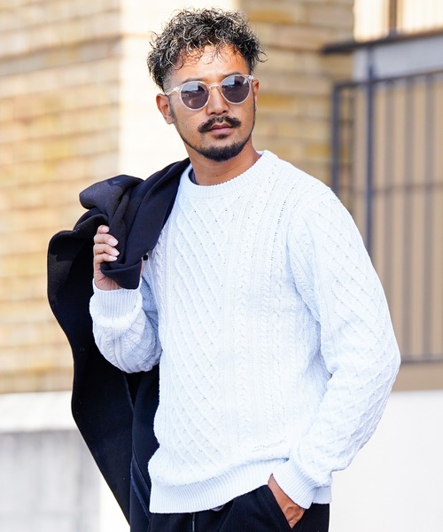 adamsJUGGLER（アダムスジャグラー）の「RTEG23ケーブルラウンドニット