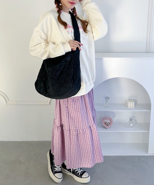 Loueme(ルエム)の「フラワーキルティングショルダーバッグ(ショルダーバッグ・レディース・ピンク/アイボリー/ブラック・FREE)」の13枚目の写真