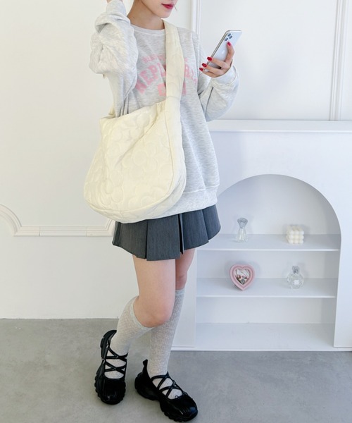 Loueme(ルエム)の「フラワーキルティングショルダーバッグ(ショルダーバッグ・レディース・ピンク/アイボリー/ブラック・FREE)」の17枚目の写真