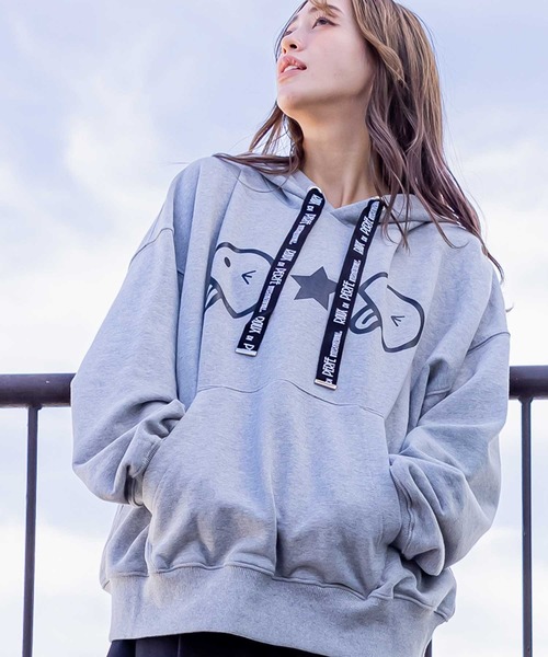 新品タグ付き シークレットトロフィー ボンディングパーカー フード付き セール】[ROUXDI PERFE ルゥディパフィー]フロントベーマークロゴ紐