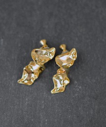 Twist Plate Earrings／イヤリング