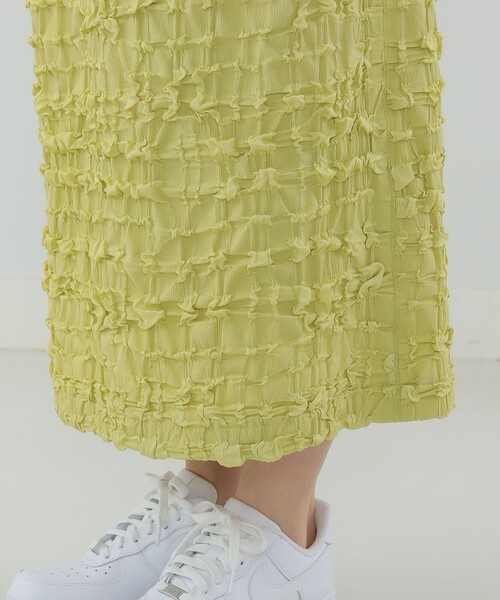 Ray BEAMS(レイビームス)の「Ray BEAMS / フクレ ジャカード タイト キャミ ワンピース(ワンピース・レディース・ブラック/イエロー・1/0)」の5枚目の写真