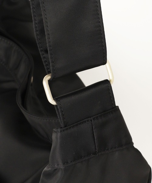 PBLIM(ページボーイリム)の「PBLIM/ナイロンニュースペーパー(ショルダーバッグ・レディース・ブラック/グレー/レッド・FREE)」の18枚目の写真