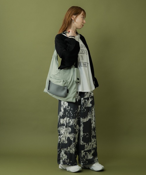 story.（ストーリー）の「story. ポーチチャーム付ナイロンバッグ（トートバッグ・レディース・ホワイト/ブラック/ミント・FREE）」の17枚目の写真