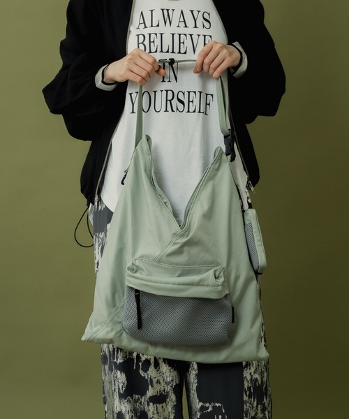 story.（ストーリー）の「story. ポーチチャーム付ナイロンバッグ（トートバッグ・レディース・ホワイト/ブラック/ミント・FREE）」の19枚目の写真