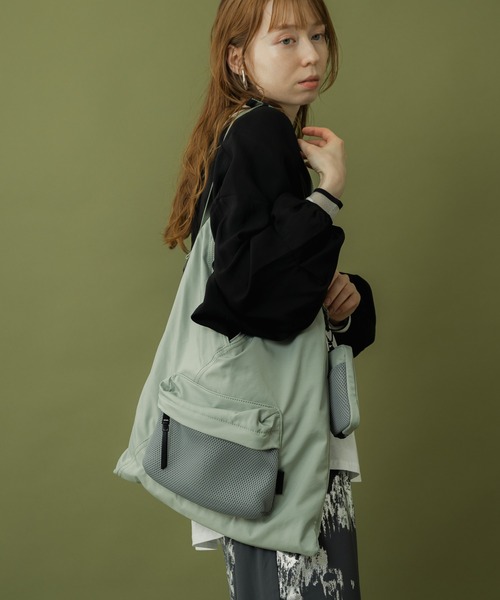 story.（ストーリー）の「story. ポーチチャーム付ナイロンバッグ（トートバッグ・レディース・ホワイト/ブラック/ミント・FREE）」の20枚目の写真