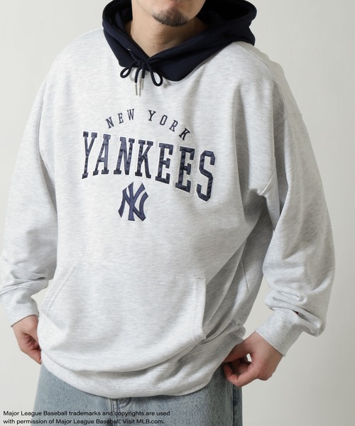 MLB(メジャーリーグベースボール)の「【MLB】 チームカラー ロゴ フード 裏毛 スウェット パーカー(パーカー・メンズ・ブラック/アッシュグレー/ブルー/ホワイト/バーガンディー・MEDIUM/LARGE/X-LARGE)」の14枚目の写真