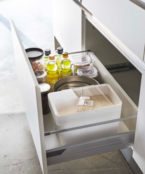 tower（タワー）の「【WEB限定】tower 米びつ5kg 軽量カップ付き（キッチン収納・レディース・ブラック/ホワイト・FREE）」の3枚目の写真