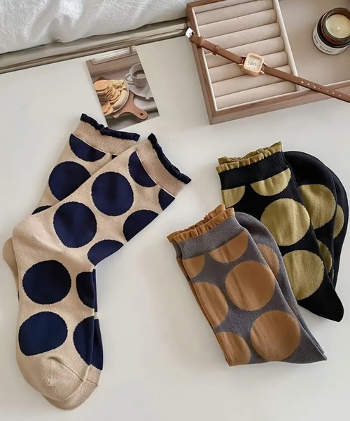 NOLITA LABORATORY(ノリータラボラトリー)の「【 NOLITA / ノリータ 】ビッグドット ソックス 3足セット レディース|水玉 靴下 ミドル丈 韓国風 レトロ モード カジュアル(ソックス/靴下・レディース・マルチ・FREE)」の7枚目の写真
