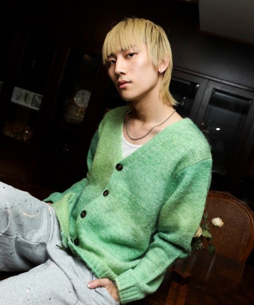 BADWAY（バッドウェイ）の「Gradation cardigan（カーディガン/ボレロ・メンズ・ブラック/グリーン・LARGE/MEDIUM）」の3枚目の写真