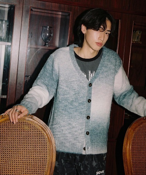 BADWAY（バッドウェイ）の「Gradation cardigan（カーディガン/ボレロ・メンズ・ブラック/グリーン・LARGE/MEDIUM）」の4枚目の写真