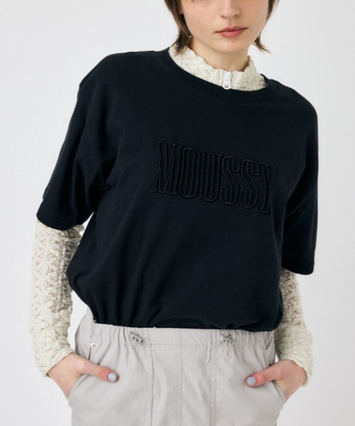 MOUSSY(マウジー)の「MOUSSY EMBROIDERY Tシャツ(Tシャツ/カットソー・レディース・杢グレー/ブラック/ライトベージュ/ホワイト・FREE)」の1枚目の写真