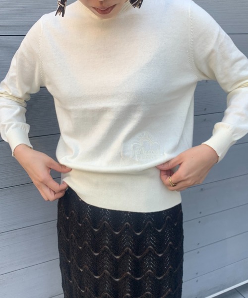 THEATRE PRODUCTS（シアタープロダクツ）の「シンボルロゴ刺繍ニットプルオーバー（ニット/セーター・レディース・グレー/ホワイト/ブラック・FREE）」の5枚目の写真