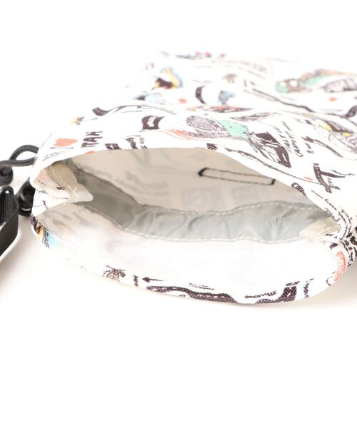 CHUMS(チャムス)の「【CHUMS/チャムス】 Recycle Goldfish Shoulder(ショルダーバッグ・メンズ・スカイブルー/ブラック/その他2/その他3/その他1/ネイビー/ブラウン/レッド/ブルー・FREE)」の18枚目の写真