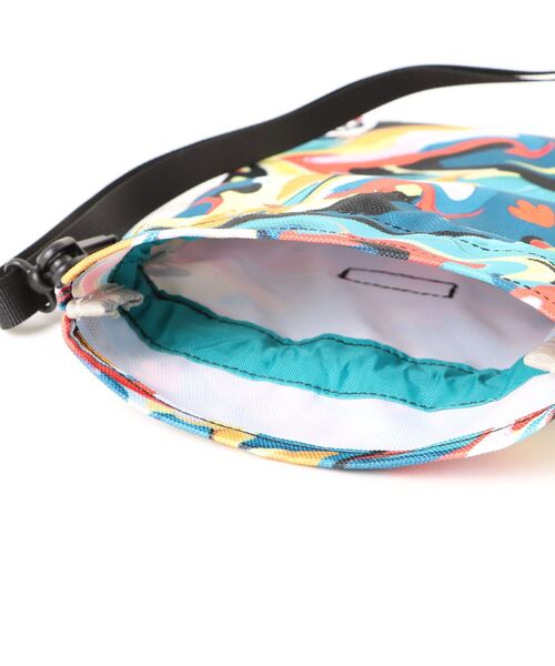 CHUMS(チャムス)の「【CHUMS/チャムス】 Recycle Goldfish Shoulder(ショルダーバッグ・メンズ・スカイブルー/ブラック/その他2/その他3/その他1/ネイビー/ブラウン/レッド/ブルー・FREE)」の17枚目の写真