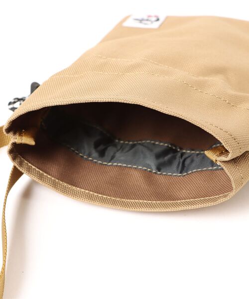 CHUMS(チャムス)の「【CHUMS/チャムス】 Recycle Goldfish Shoulder(ショルダーバッグ・メンズ・スカイブルー/ブラック/その他2/その他3/その他1/ネイビー/ブラウン/レッド/ブルー・FREE)」の15枚目の写真